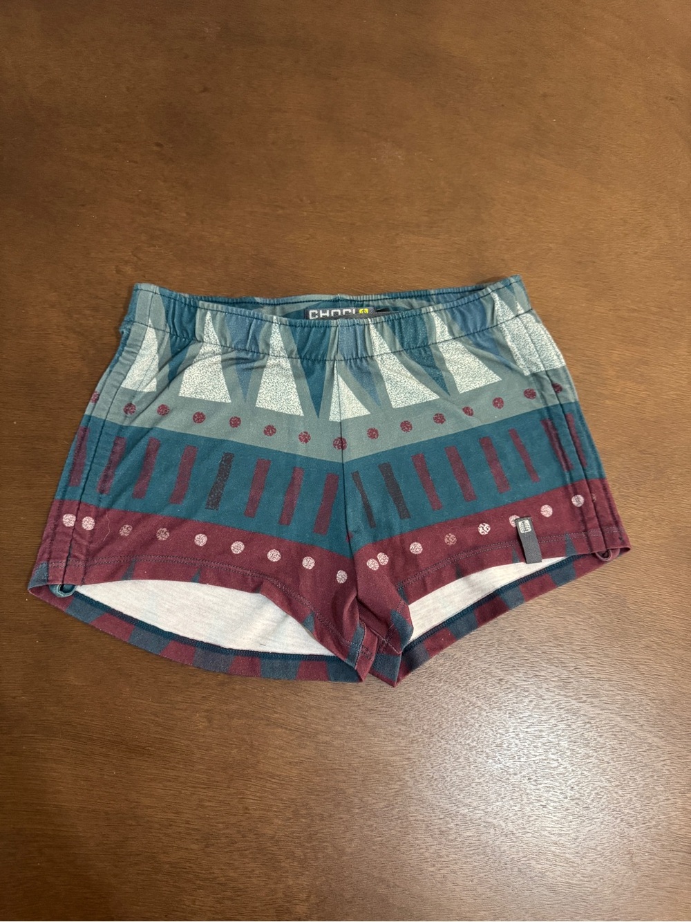 Chocl Project Women's Teal & Burgundy Geometric Athletic Shorts